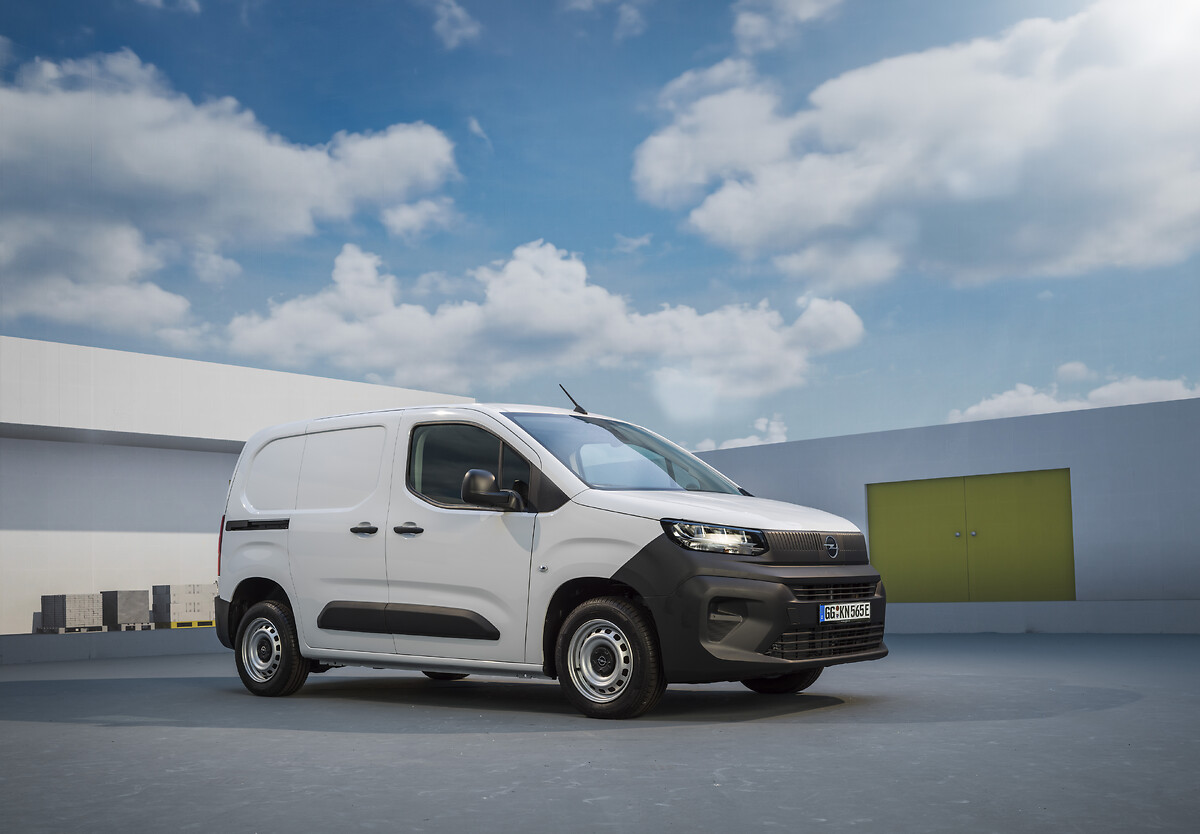 Stellantis го претстави новиот Smart Compact Van: Повеќе простор, подобра практичност и електричен досег до 270 километри